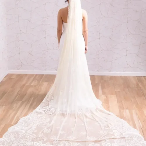 Hand embroidered bride mantle